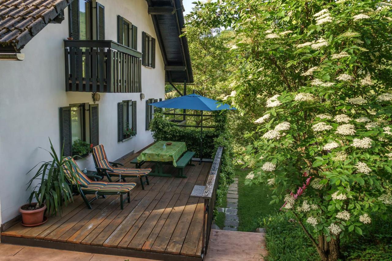 Apartments Zakrasnik Skofja Loka Exterior photo